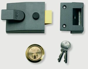 Deadlocking Standard Nightlatch Security Lock - 40mm