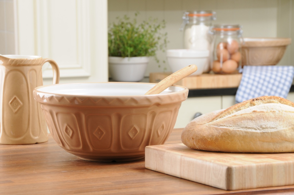 Cane Mixing Bowl - 24cm (Size 24)