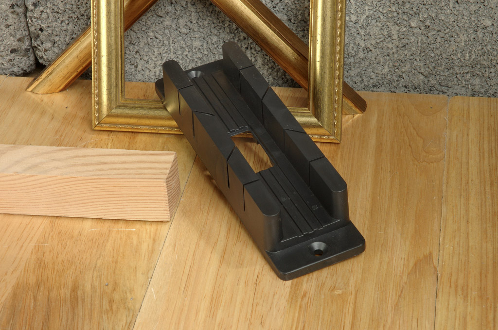 Mini Mitre Box - 190 X 52 X 32